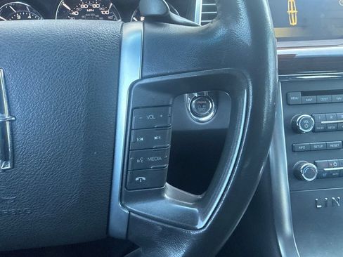 Used 2010 Lincoln MKS AWD image 24