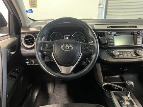 Used 2016 Toyota RAV4 XLE FWD image 21