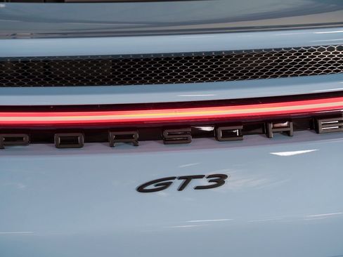 Used 2022 Porsche 911 GT3 image 18