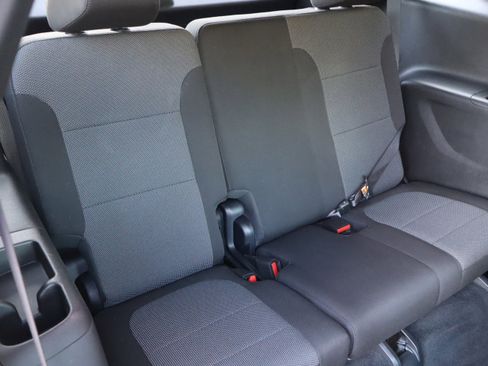 Used 2023 Chevrolet Traverse LT FWD image 36
