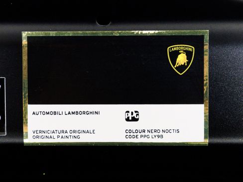 Used 2021 Lamborghini Huracan EVO RWD image 81