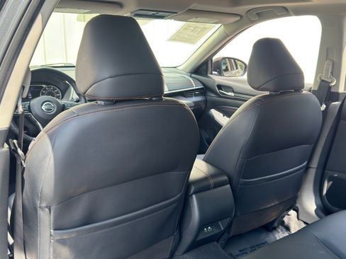 Used 2021 Nissan Altima 2.5 SR w/ SR Premium Package FWD image 30