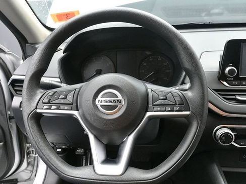 Used 2021 Nissan Altima 2.5 S image 18