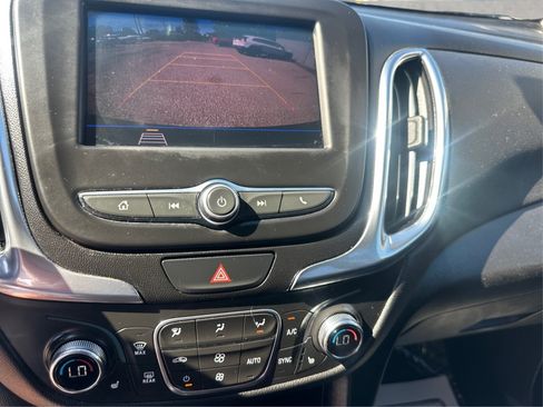 Used 2020 Chevrolet Equinox LT w/ Driver Convenience Package FWD image 32
