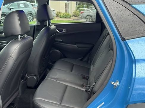 Used 2022 Hyundai Kona Limited AWD/4WD image 23