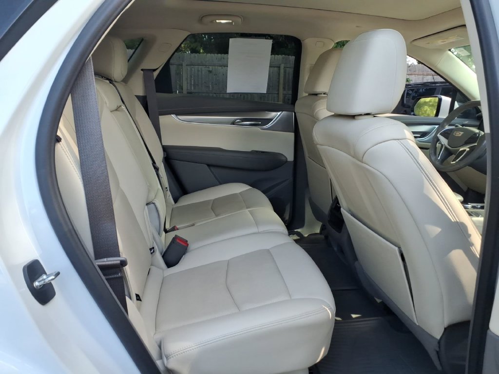 Used 2021 Cadillac XT5 Premium Luxury AWD/4WD image 12