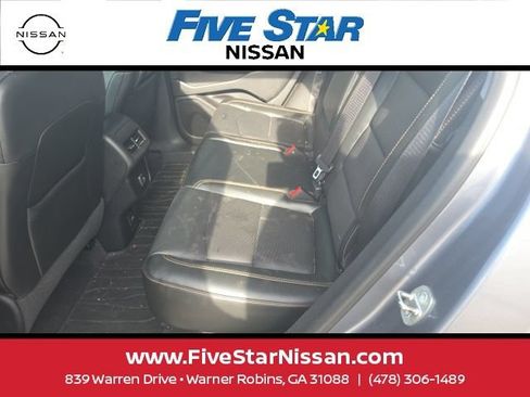 Used 2018 GMC Terrain SLT w/ Preferred Package FWD image 11