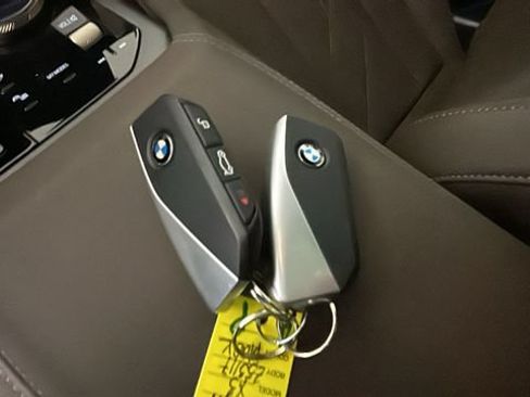 Used 2025 BMW X3 xDrive30i AWD/4WD image 21