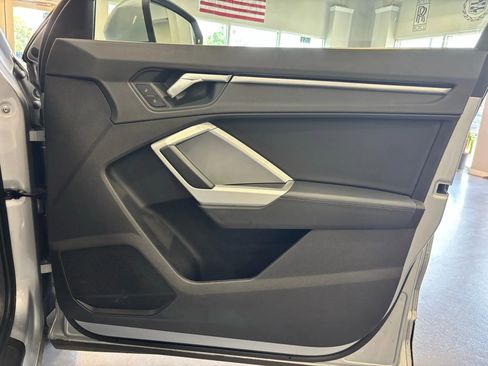 Used 2021 Audi Q3 2.0T Premium image 36