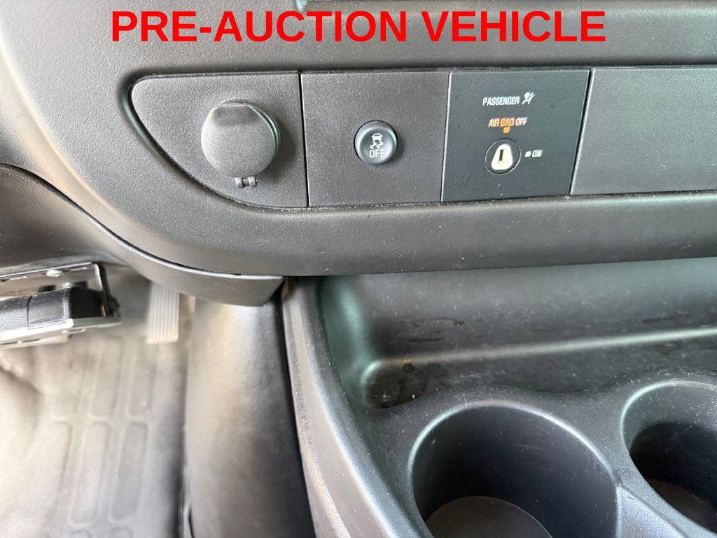 Used 2017 Chevrolet Express 2500 Extended RWD image 18