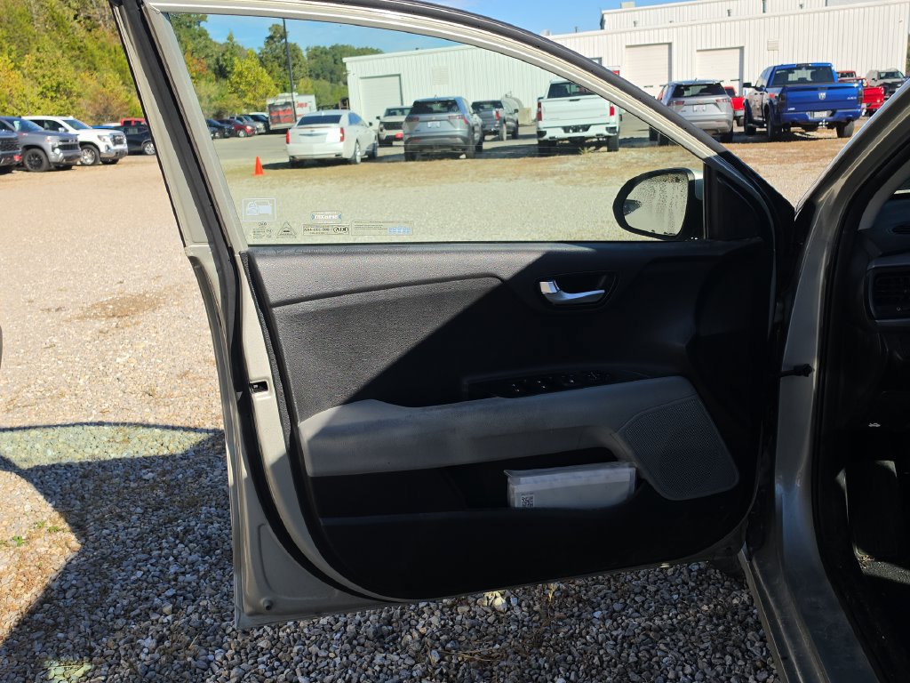 Used 2018 Kia Rio S FWD image 7