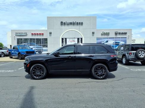 Used 2025 Jeep Grand Cherokee Summit AWD/4WD image 1