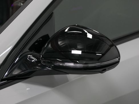 Used 2026 Mercedes-Benz E 53 AMG e 4MATIC Sedan image 15
