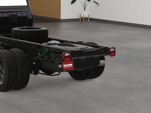 New 2025 RAM 4500 Tradesman image 17