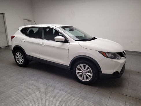 Used 2018 Nissan Rogue Sport S w/ S Appearance Package AWD/4WD image 11