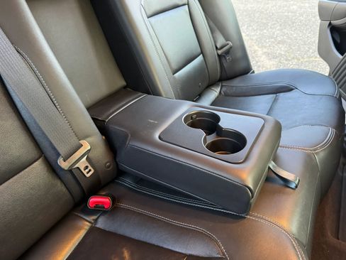 Used 2015 Ford Taurus SEL w/ Equipment Group 201A AWD/4WD image 20