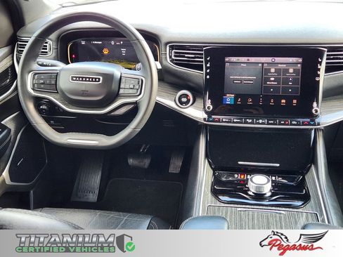 Used 2022 Jeep Wagoneer Series II image 29