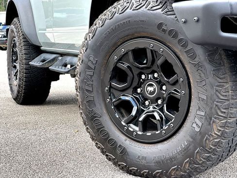 Used 2024 Ford Bronco Wildtrak AWD/4WD image 2