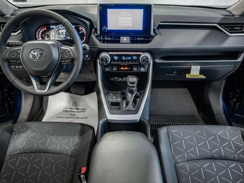 New 2025 Toyota RAV4 XLE image 19