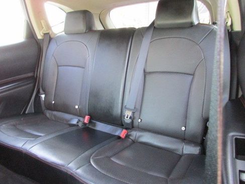 Used 2013 Nissan Rogue SL image 28