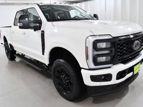 New 2026 Ford F350 Lariat w/ Black Appearance Package image 5
