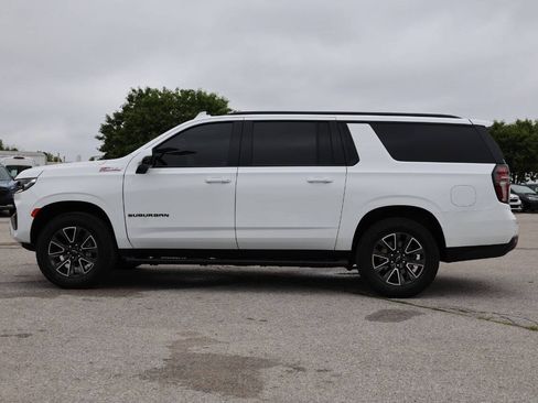Used 2024 Chevrolet Suburban Z71 w/ Luxury Package AWD/4WD image 8