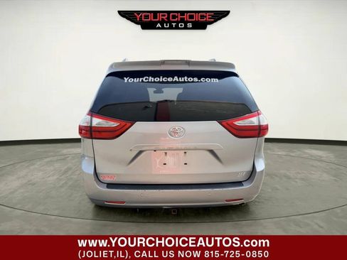 Used 2018 Toyota Sienna AWD image 4