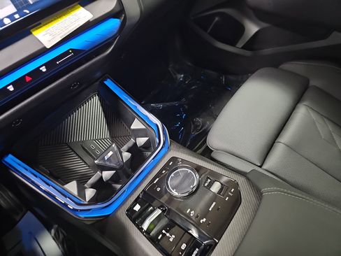 Certified 2025 BMW X3 xDrive30i w/ M Sport Package image 26