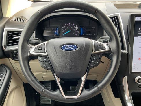 Used 2024 Ford Edge Titanium AWD/4WD image 16