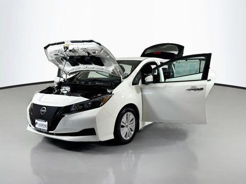 Used 2023 Nissan Leaf S FWD image 12