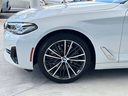 Used 2023 BMW 530i w/ Convenience Package RWD image 11