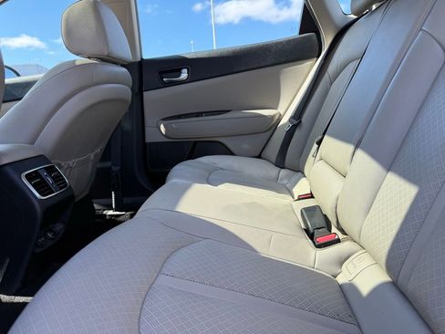 Used 2018 Kia Optima EX w/ Premium Package image 23
