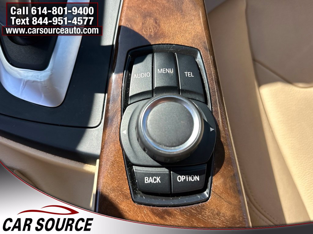 Used 2015 BMW 320i xDrive Sedan AWD/4WD image 25