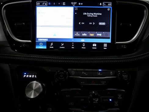 New 2026 Chrysler Pacifica Limited w/ S Appearance Package image 21