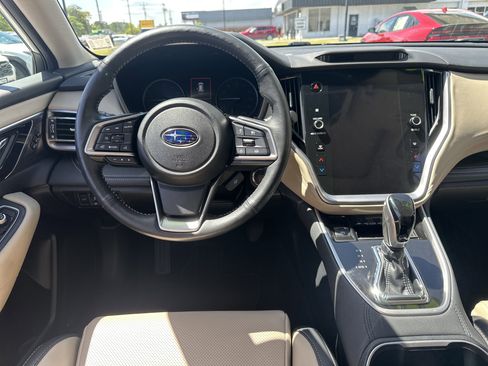 Used 2023 Subaru Outback Limited image 15