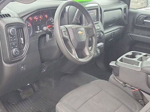 Used 2020 Chevrolet Silverado 1500 Custom w/ Custom Value Package image 10