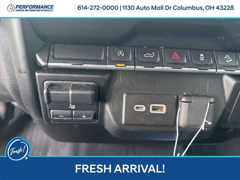 Used 2022 Chevrolet Silverado 1500 Custom Trail Boss image 25