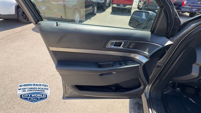 Used 2019 Ford Explorer XLT w/ Equipment Group 202A AWD/4WD image 6
