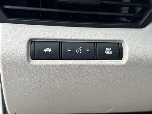 Used 2025 Nissan Altima 2.5 SV FWD image 26