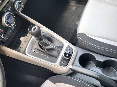 New 2026 Hyundai Venue SEL FWD image 14