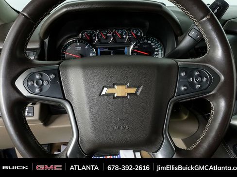 Used 2018 Chevrolet Suburban LT w/ Max Trailering Package image 10