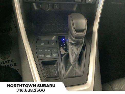 Used 2020 Toyota RAV4 XLE w/ Convenience Package image 17