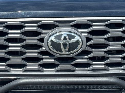 Used 2020 Toyota Tacoma SR5 AWD/4WD image 46