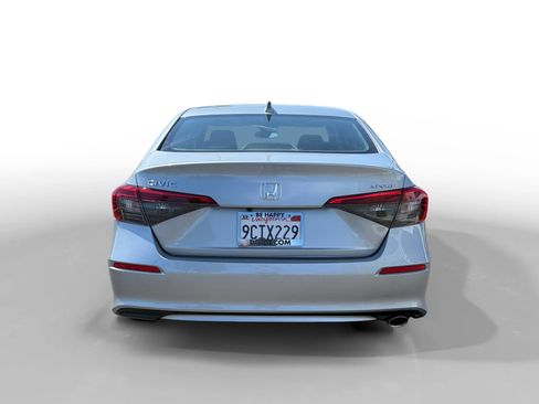 Used 2022 Honda Civic Sport image 4