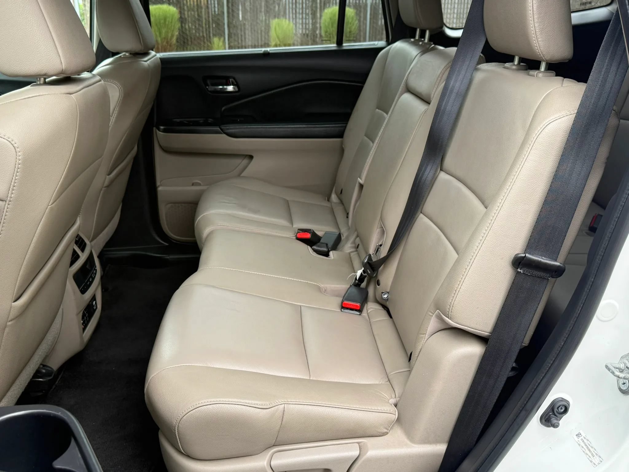 Used 2016 Honda Pilot Touring image 26