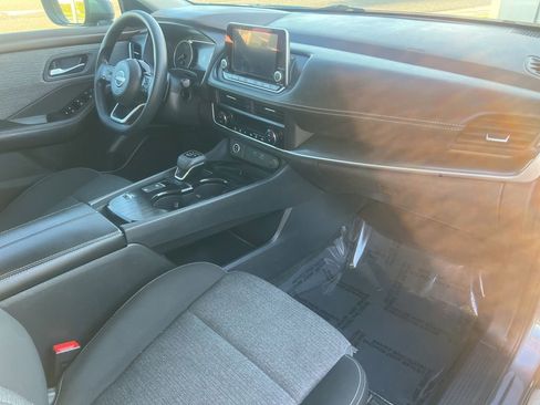 Used 2023 Nissan Rogue SV FWD image 30