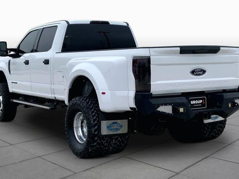 Used 2017 Ford F350 XLT w/ XLT Value Package AWD/4WD image 11