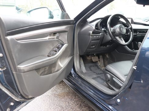Used 2024 MAZDA MAZDA3 s image 10