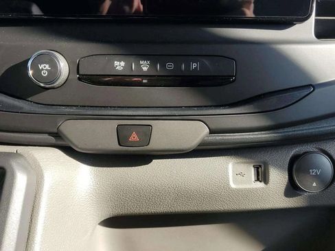 New 2026 Ford Transit 250 148 Medium Roof RWD image 30