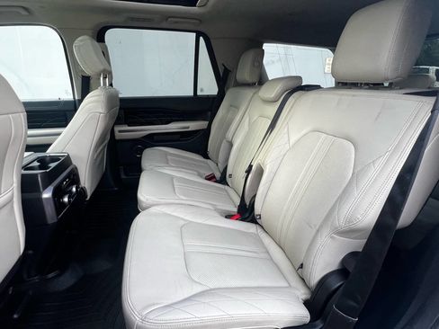 Used 2020 Ford Expedition Platinum AWD/4WD image 31